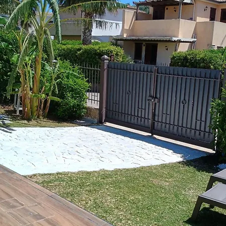 I Giardini Del Mare Casa Holiday home *